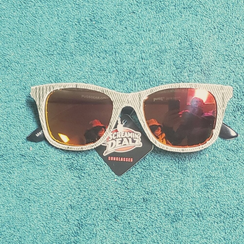 Pugs Gear 2018 Denim Fashion Sunglasses Reddish/Brown color 100% UV lot #211